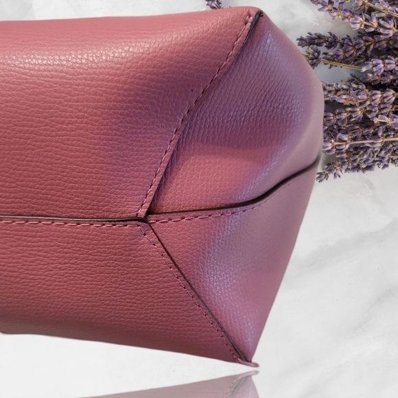 Pink Kate Spade tote w/wristlet - Picture 6 of 10